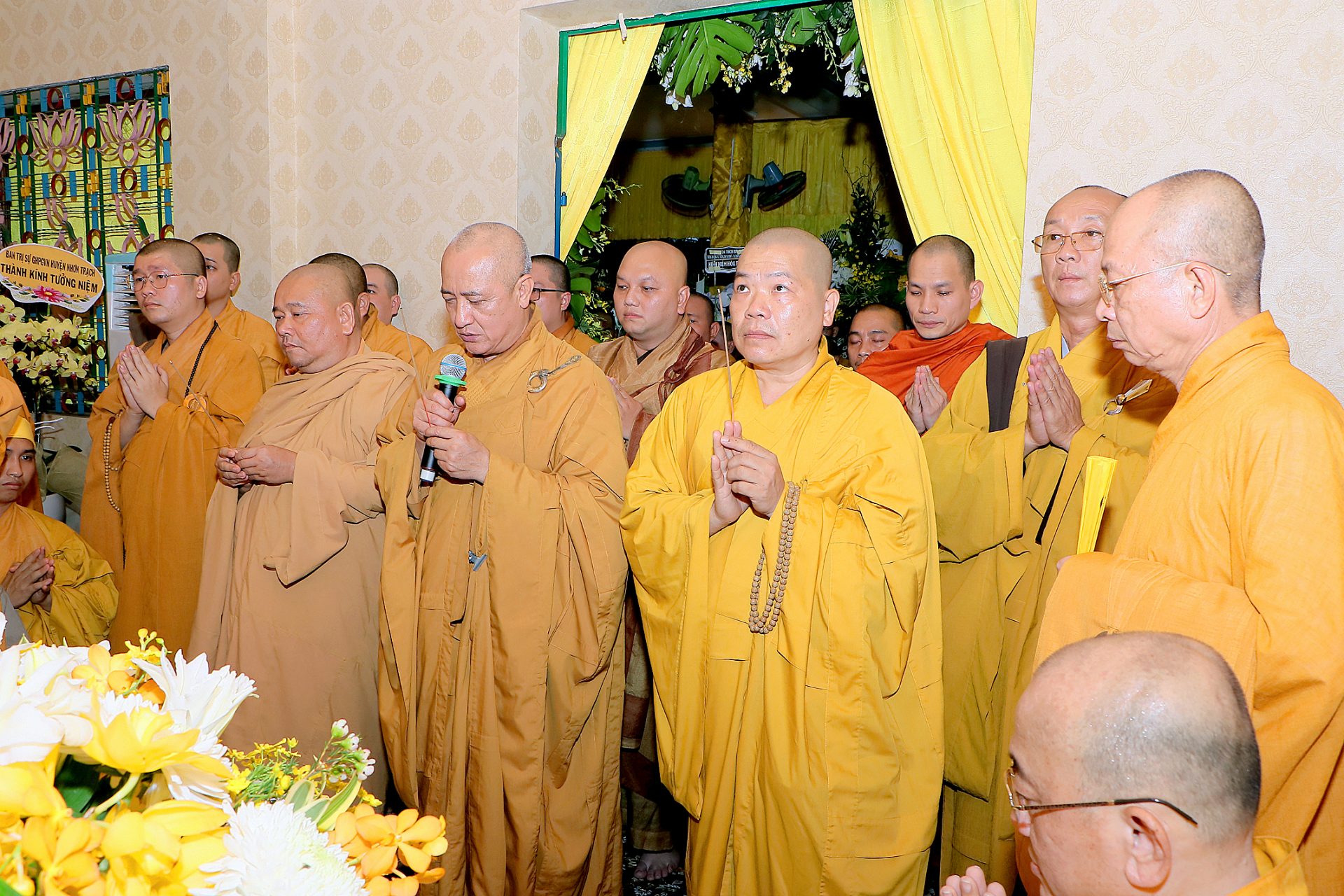Đồng Nai: Ban Trị sự Phật giáo tỉnh, Trường Trung cấp Phật học tỉnh Bình Dương viếng tang Trưởng lão Hòa thượng Thích Giác Quang